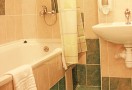 Bathroom Unit (Suite), Hotel &laquo;Reikartz Dvorjets Lvov&raquo;